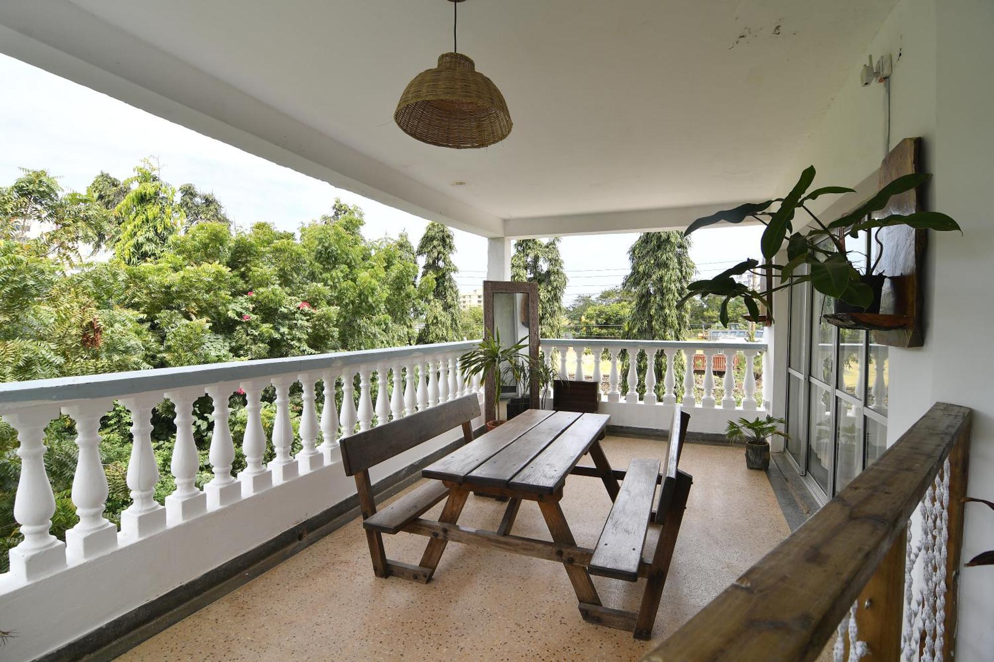 Tulia House Backpackers Pansiyon Mombasa Dış mekan fotoğraf
